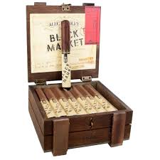 [INTREF011608] ALEC BRADLEY  BLACK MARKET TORO 6X50 (24)