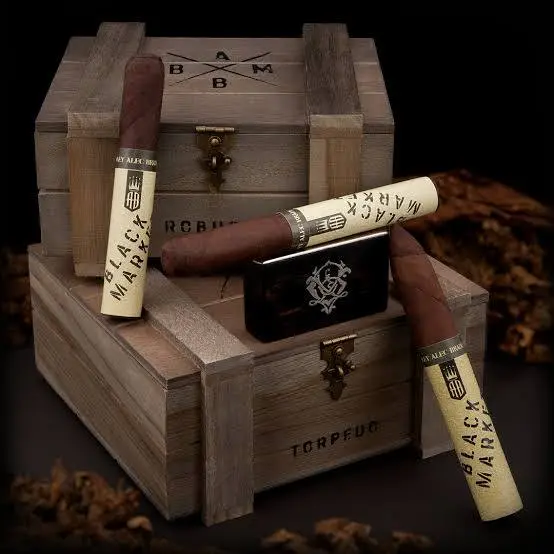 [INTREF011610] ALEC BRADLEY BLACK MARKET TORPEDO 6X52 (24)