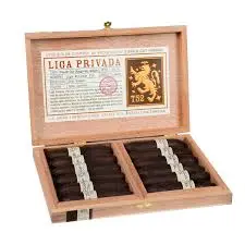 [INTREF005907] LIGA PRIVADA T52 FLYING PIG 3 15/16X60  (12)                         DREW ESTATE