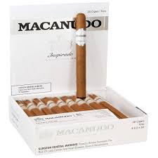 MACANUDO INSPIRADO WHITE TORO  6-1/2" X 50 (20)