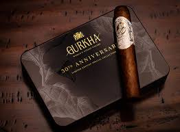 [INTREF004580] GURKHA TREINTA  TORO 6X54 (20)