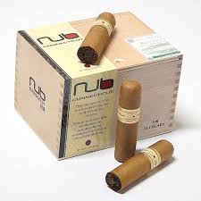 NUB CONNECTICUT 358  3 3/4X58 (24) OLIVA