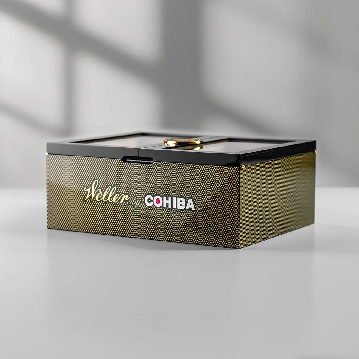 WELLER BY COHIBA HOLIDAY HUMIDOR PREPACK 2024 (3)